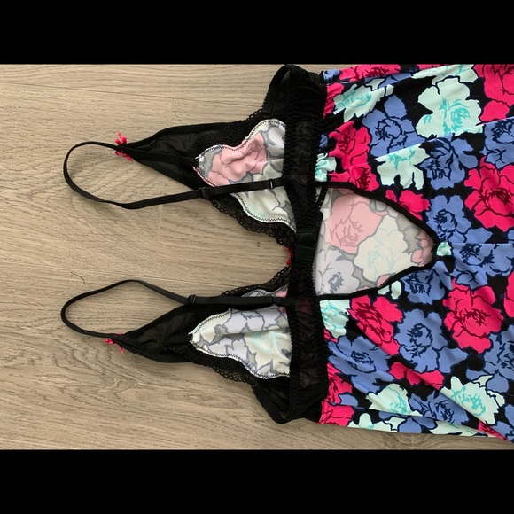 Betsy Johnson Intimates floral camisole - Picture 3 of 6